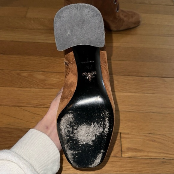 Prada suede laced up boots - Picture 5 of 6